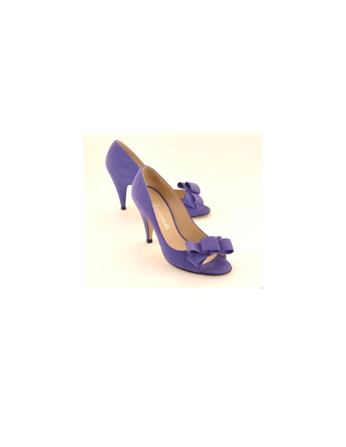 Damskie Amante czolenka open toe z duza kokarda ze skory w kolorze starego zlota