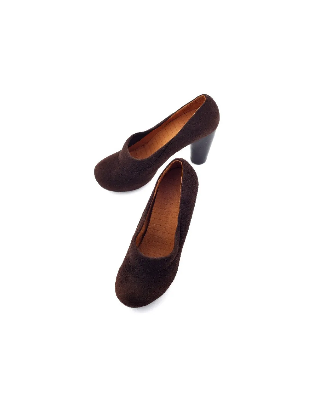 chie_mihara__czolenka_bra_2.webp Damskie Chie Mihara czolenka brazowe, naturalny zamsz, stabilne obcasy i ukryta platforma, efektowne i komfortowe