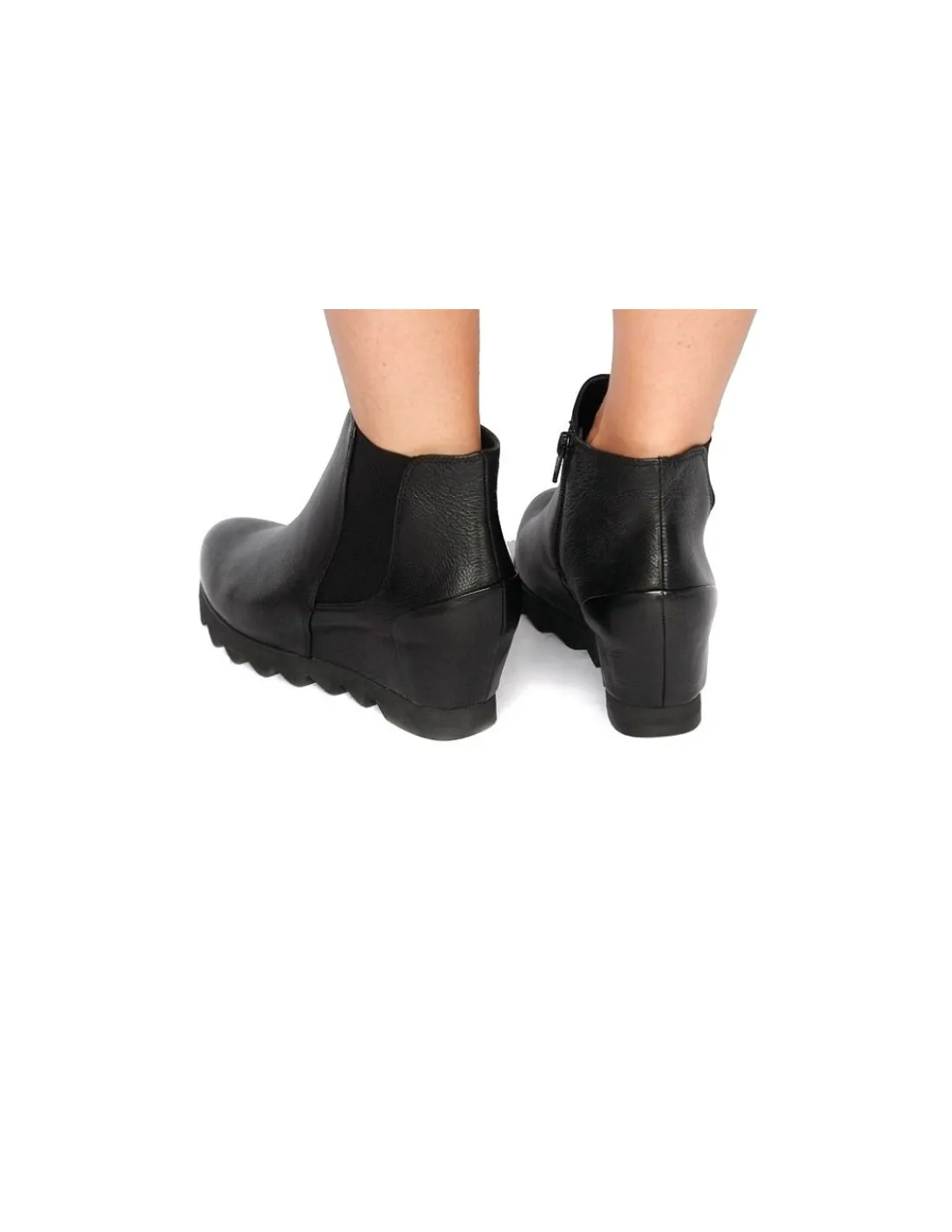 hogl__botki_sztyblety_i_n_2.webp Damskie HOGL botki, sztyblety i niski koturn z naturalnej czarnej skory bydlecej, komfortowe