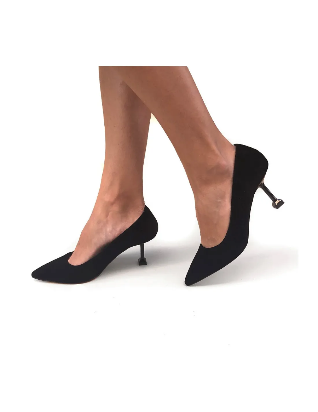 Damskie Marisa Rey czolenka z czarnej skory zamszowej, minimalistyczna forma i unikatowe obcasy