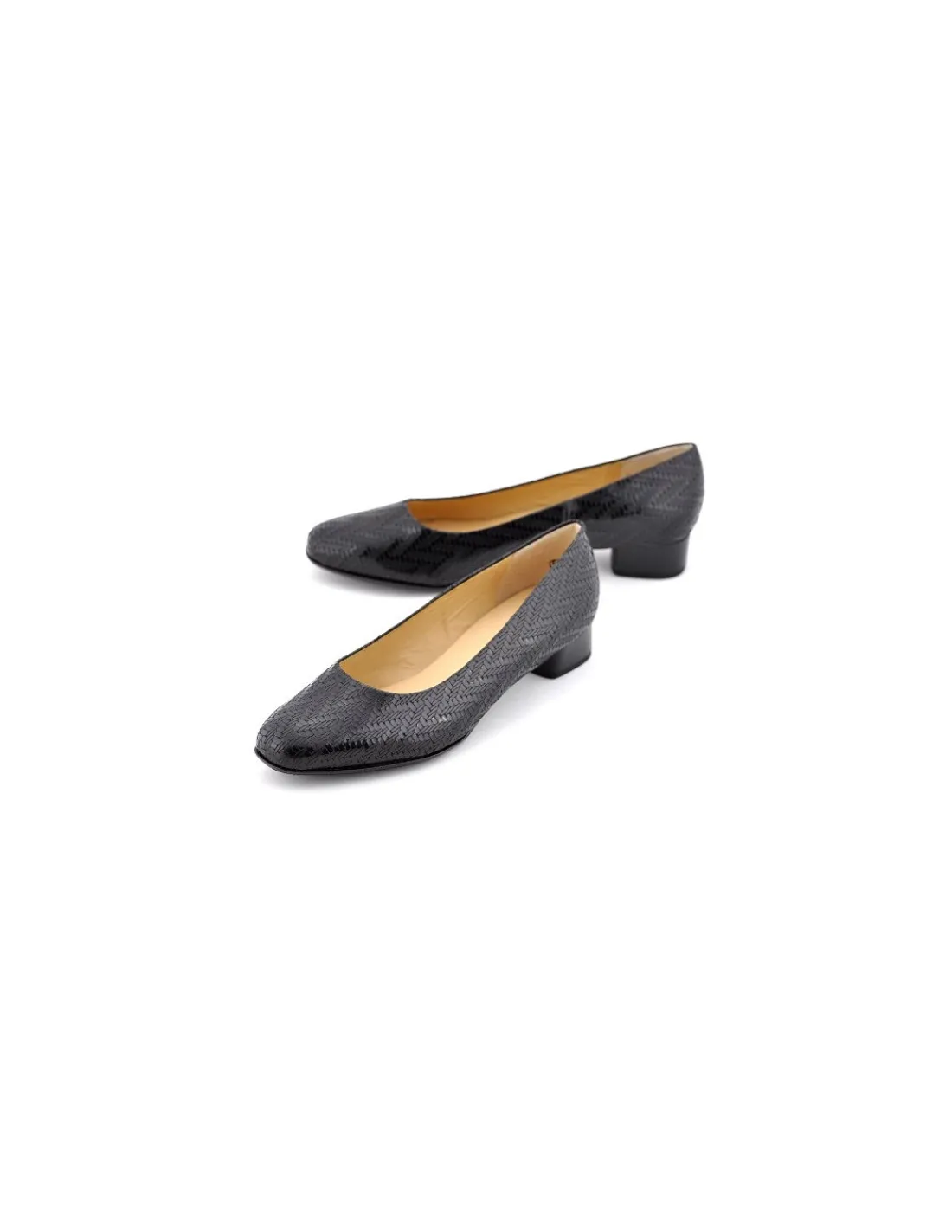 Damskie Peter Kaiser czolenka na niskich obcasach, baleriny, skorzane z dyskretnym wzorem jodelki, szlachetna klasyka